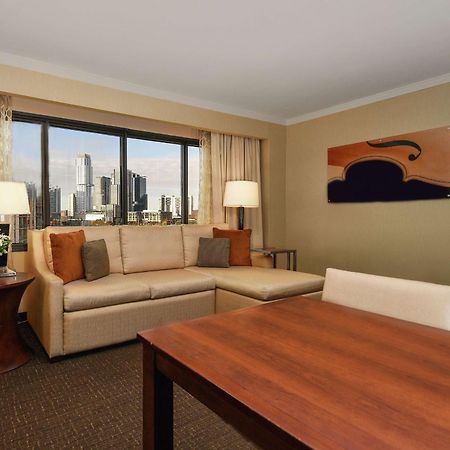 Embassy Suites By Hilton Austin Downtown South Congress מראה חיצוני תמונה