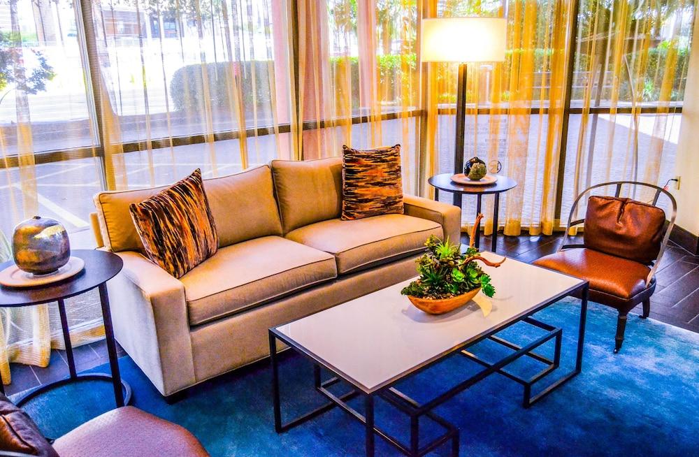Embassy Suites By Hilton Austin Downtown South Congress מראה חיצוני תמונה
