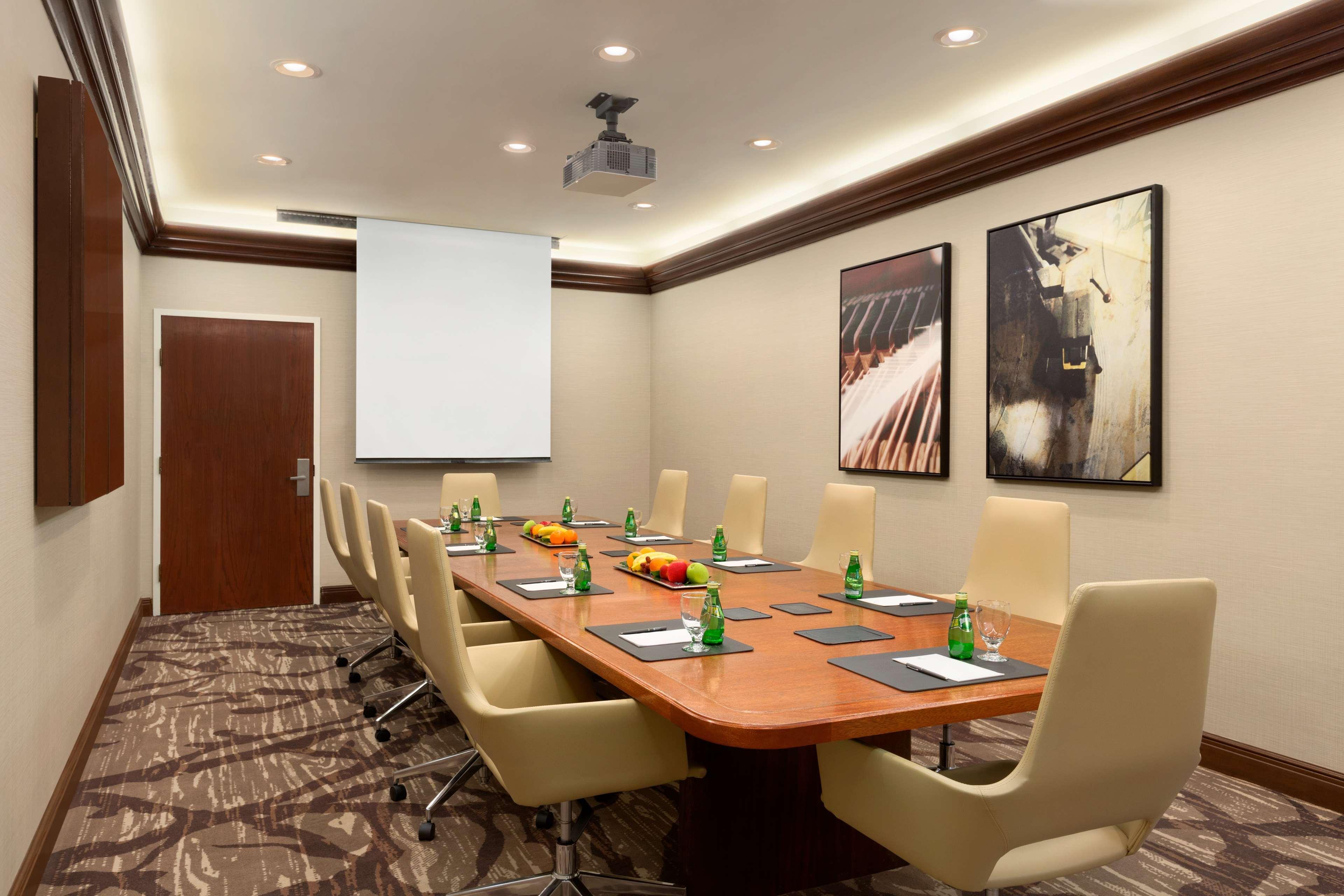 Embassy Suites By Hilton Austin Downtown South Congress מראה חיצוני תמונה