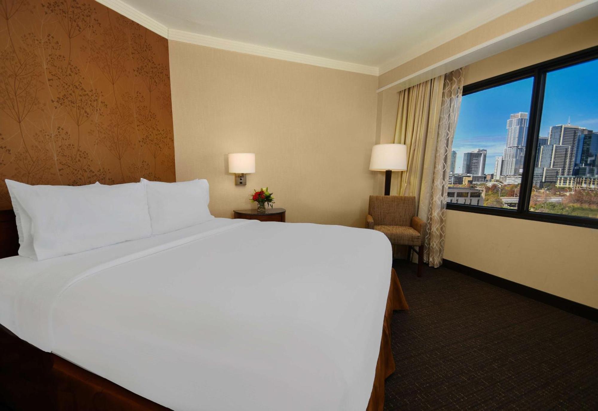 Embassy Suites By Hilton Austin Downtown South Congress מראה חיצוני תמונה
