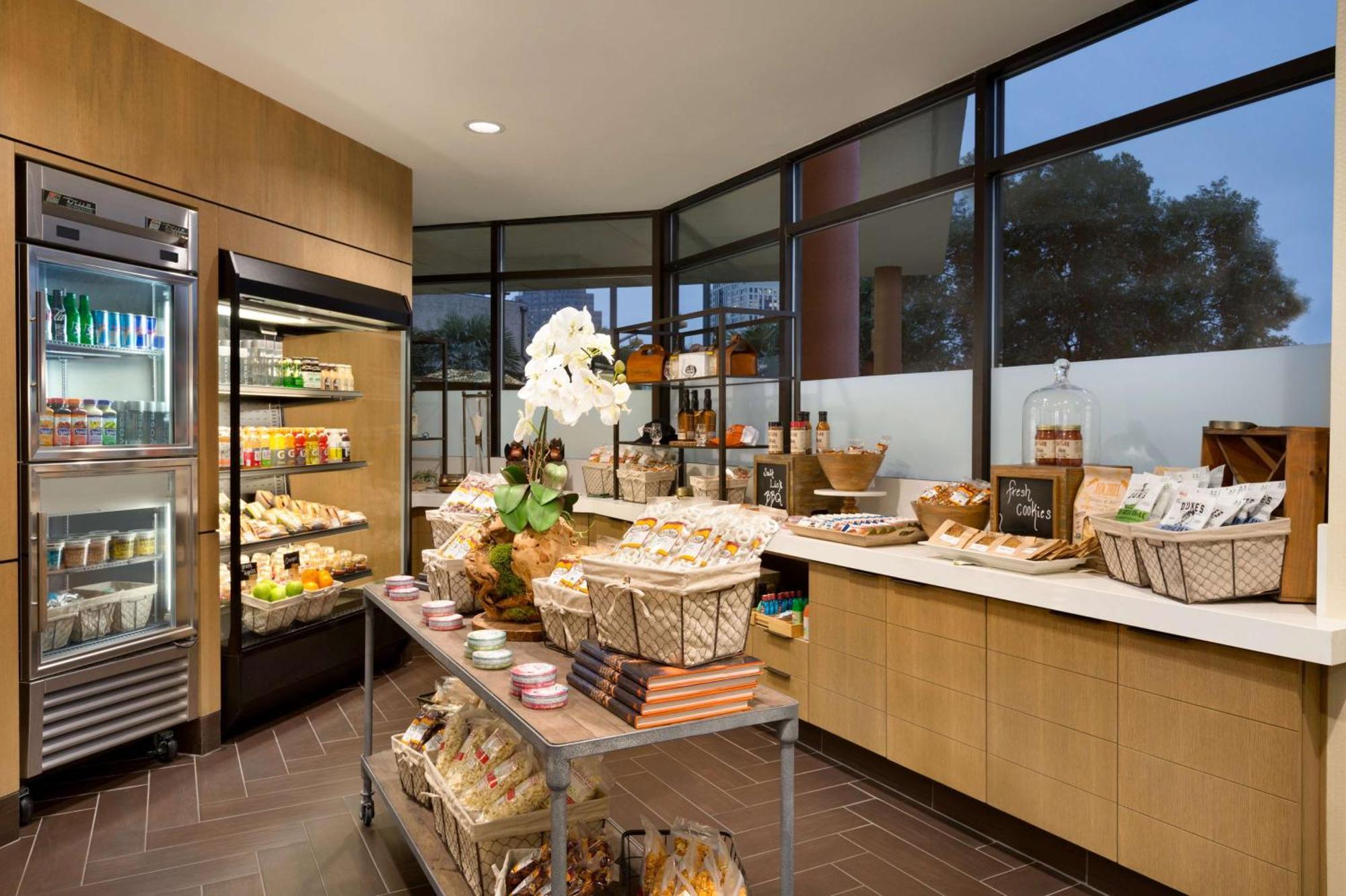 Embassy Suites By Hilton Austin Downtown South Congress מראה חיצוני תמונה